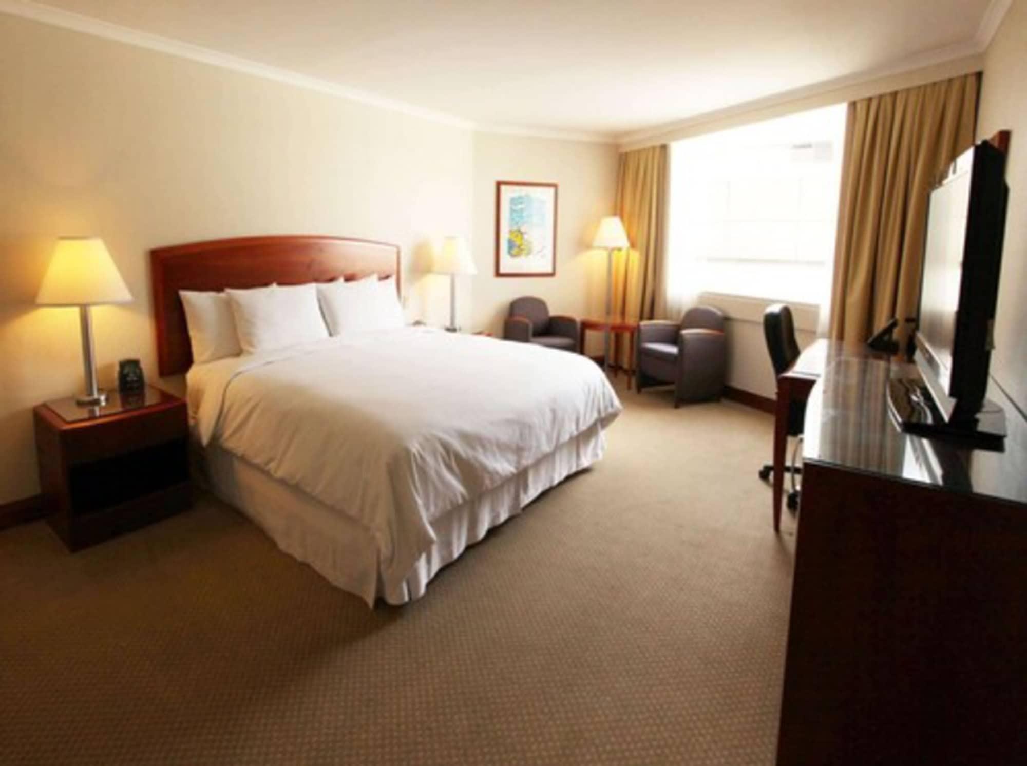 ฮิลตัน โคลอน คิโต Hotel กีโต ภายนอก รูปภาพ