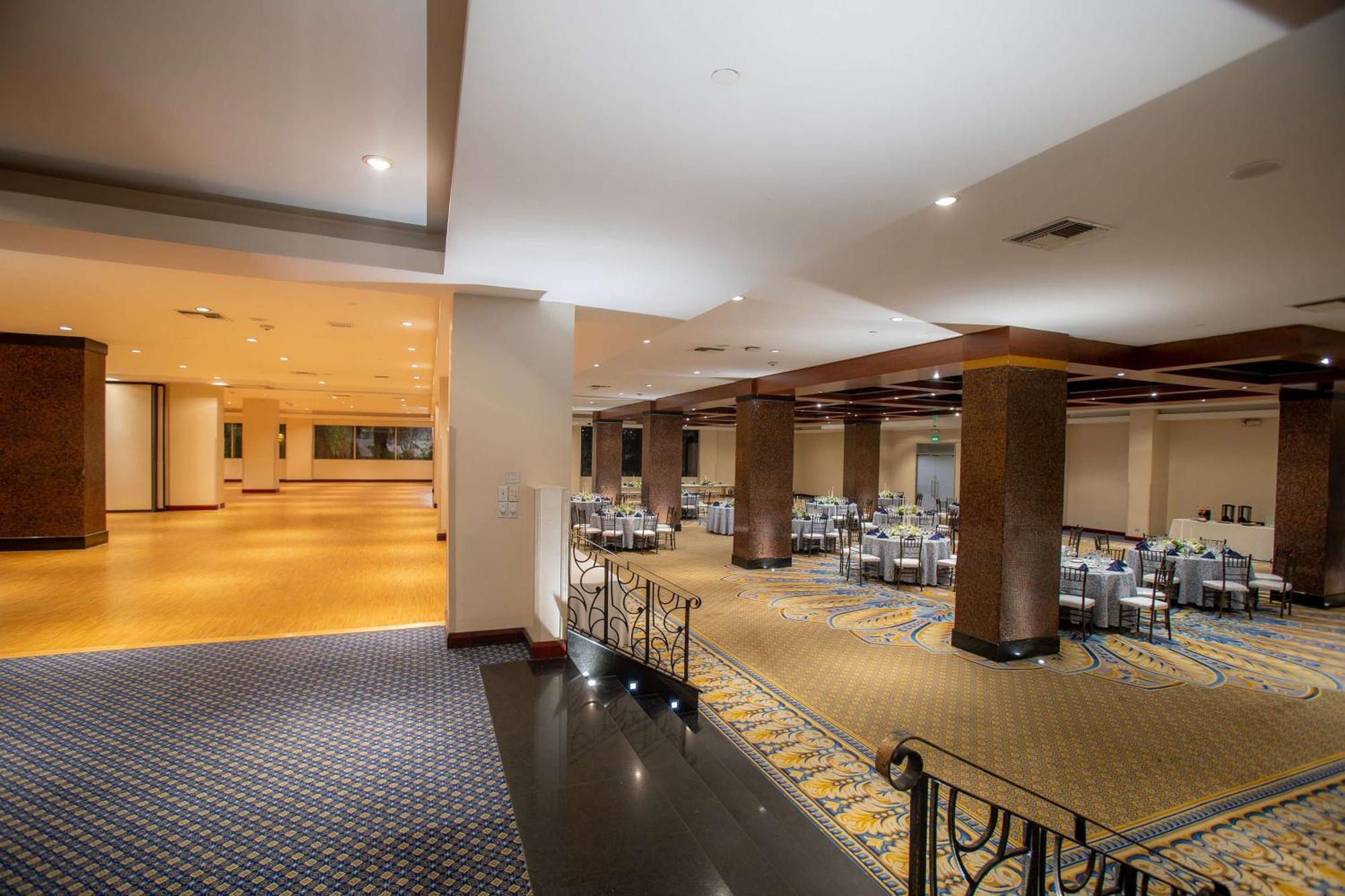 ฮิลตัน โคลอน คิโต Hotel กีโต ภายนอก รูปภาพ