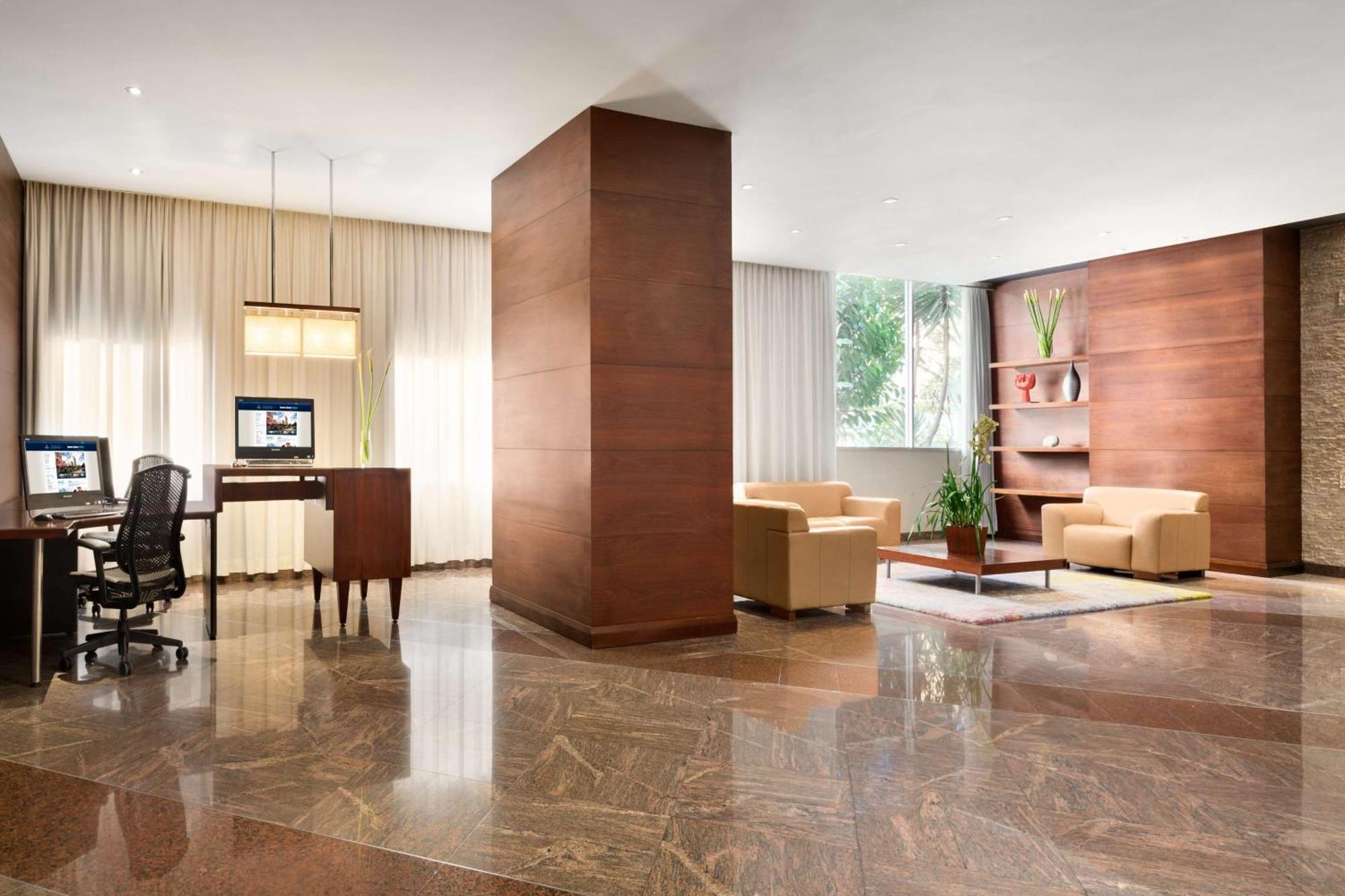 ฮิลตัน โคลอน คิโต Hotel กีโต ภายนอก รูปภาพ